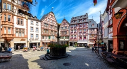 Bernkastel market