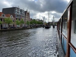 Haarlem, Merlijn en zeilboot